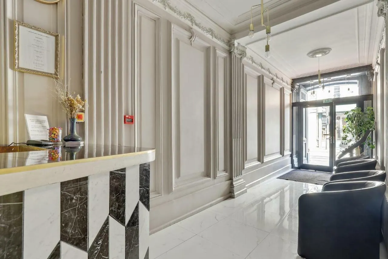 Hotel Des 3 Nations Paris