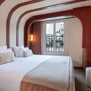 Otel Sacha
