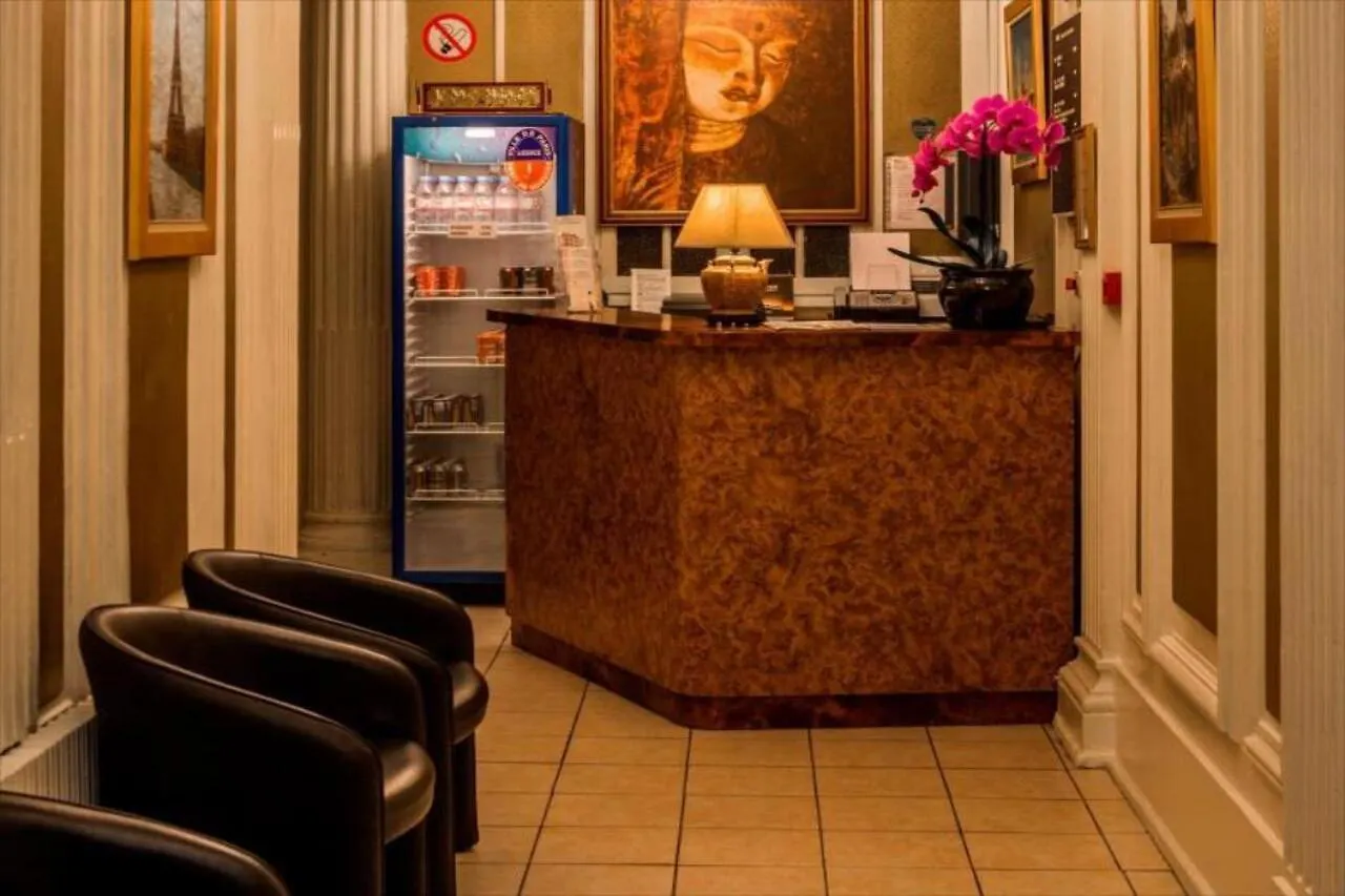 Hotel Des 3 Nations Paris