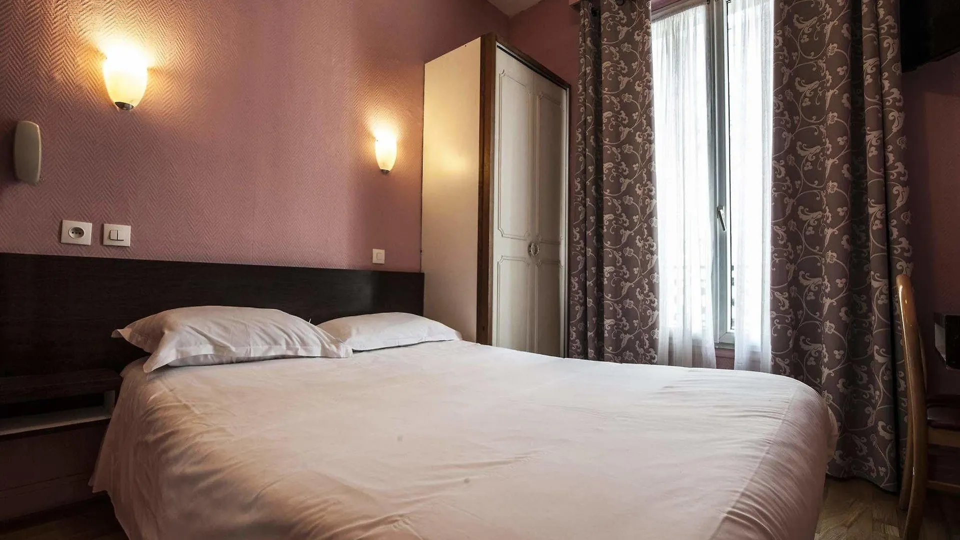 Hotel Des 3 Nations Paris