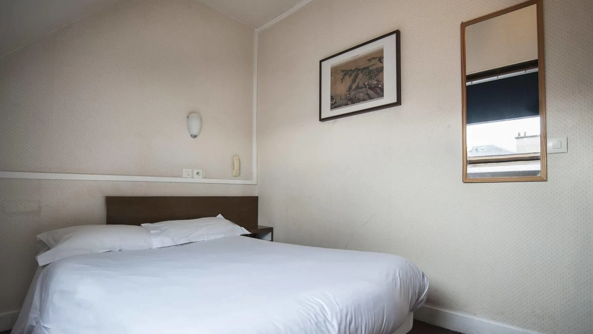 Hotel Des 3 Nations Paris 2*,  France
