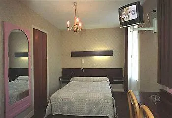 Hotel Des 3 Nations Paris